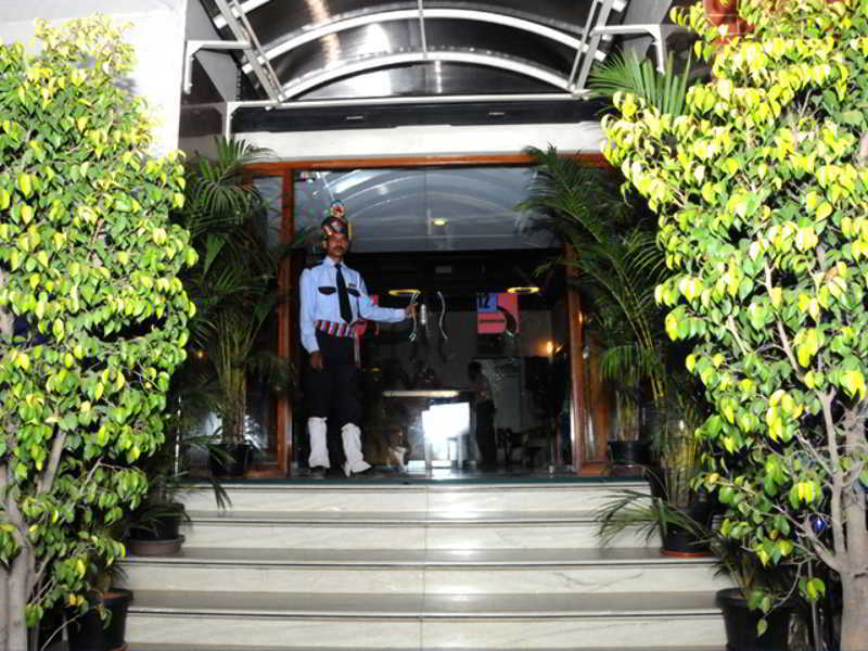 Upar Hotels Indiranagar 벵갈루루 외부 사진